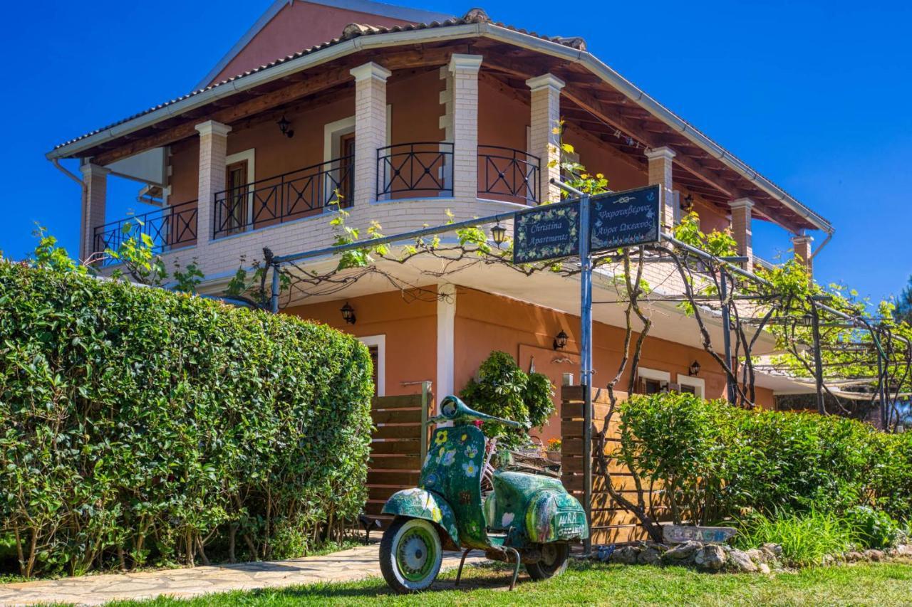 Christinas Apartments Ágios Matthaíos Kültér fotó